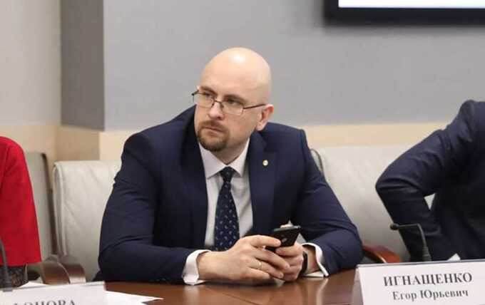 Совершил махинацию с участком для своей семьи: заместитель главы Суддепа организовал коррупционную схему