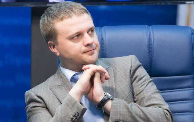 Депутат Алексей Диденко предложил ввести крупные штрафы для гадалок и экстрасенсов