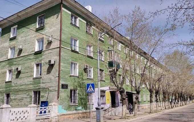 Чиновники Бурятии рекомендуют жителям аварийных домов переехать из них до конца года