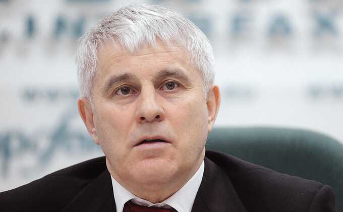 Бывшего сенатора и экс-главу "Башнефти" Виктора Хорошавцева заочно арестовали по делу о хищении 8,8 миллиарда рублей