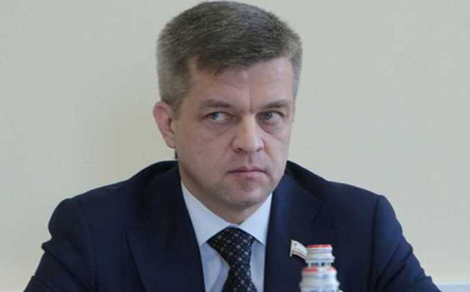 Генерального директора саратовского КБПА задержали за нарушения при аренде дизельных генераторов