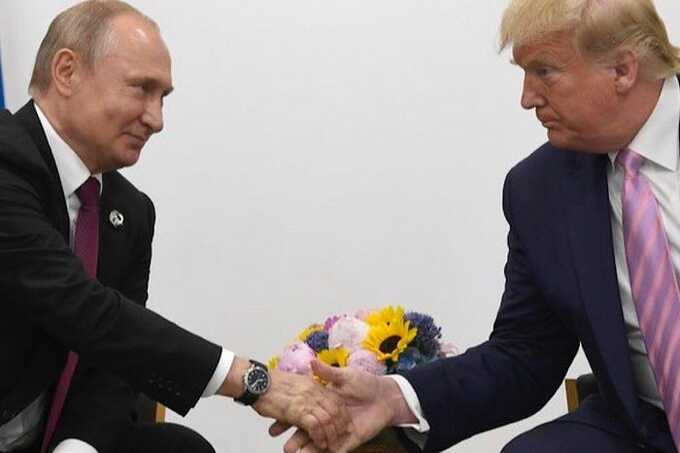 Украина обеспокоена тем, что Трамп и Путин могут навязать ей свой мирный план под угрозой прекращения помощи